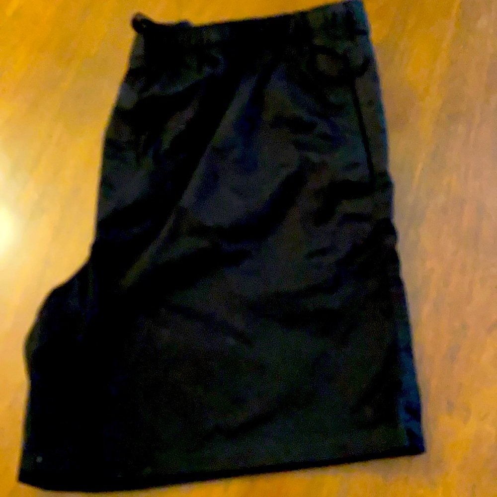 Men’s black shorts size XL -elastic waist 40-42 - New without tags